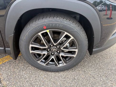 New 2026 Toyota Corolla Cross XLE AWD/4WD image 36