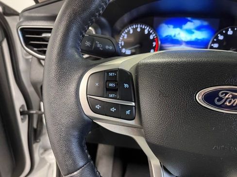 Used 2023 Ford Explorer XLT w/ Equipment Group 202A image 25