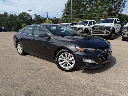 Used 2023 Chevrolet Malibu LT FWD image 3