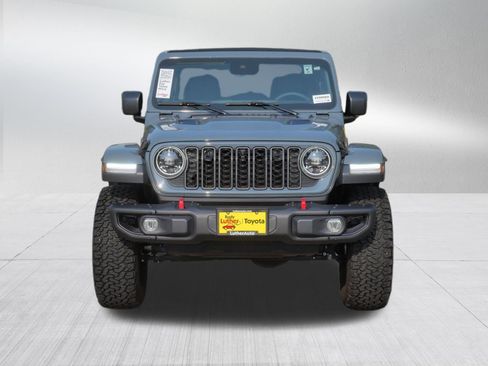 Used 2025 Jeep Wrangler Unlimited Rubicon AWD/4WD image 2