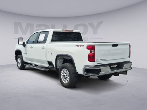 Used 2025 Chevrolet Silverado 2500 LT w/ Convenience Package AWD/4WD image 3