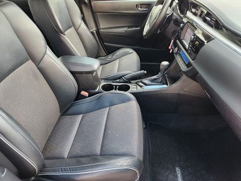 Used 2016 Toyota Corolla S image 19