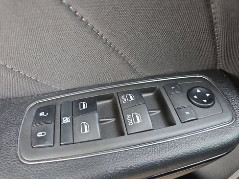 Used 2021 Dodge Charger R/T w/ Blacktop Package image 23