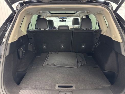 Used 2023 Nissan Rogue SL w/ SL Premium Package image 25
