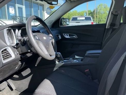 Used 2014 Chevrolet Equinox LS image 9