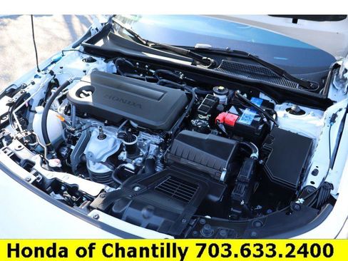 Certified 2025 Honda Civic Sport image 32