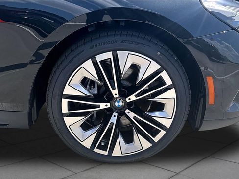 Used 2026 BMW 540i xDrive w/ Premium Package AWD/4WD image 10