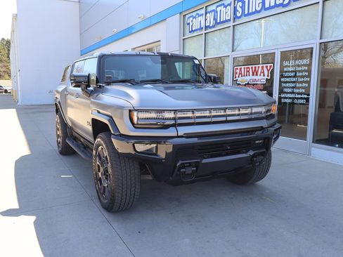 New 2026 GMC Hummer EV 3X w/ Carbon Fiber Edition Package AWD/4WD image 2