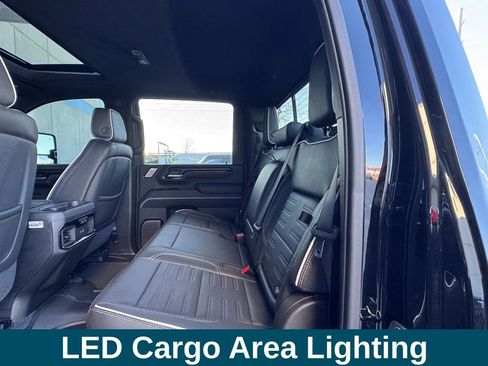 Used 2025 GMC Sierra 2500 AT4X image 28