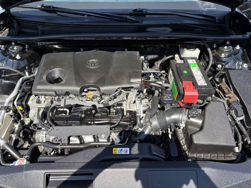 Used 2018 Toyota Camry SE w/ Convenience Package FWD image 23