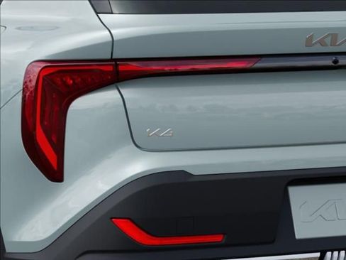New 2026 Kia K4 EX FWD image 11