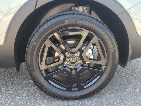 Certified 2025 Kia Telluride SX Prestige X-Line AWD/4WD image 34