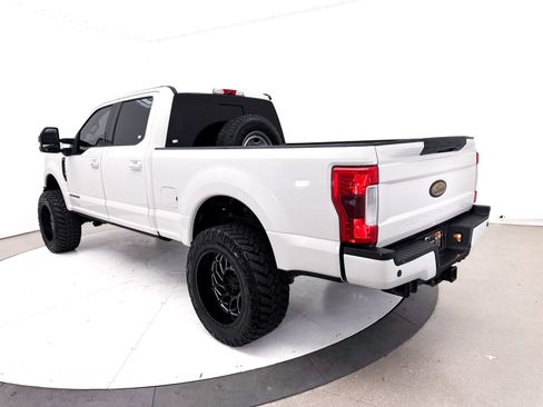 Used 2017 Ford F250 Lariat w/ Lariat Ultimate Package AWD/4WD image 2