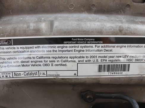 Used 2001 Ford Excursion XLT image 19