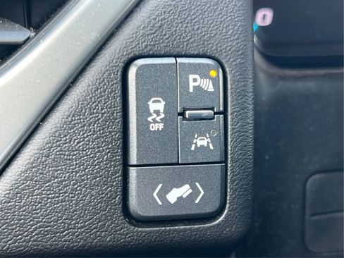 Used 2018 Chevrolet Tahoe LT AWD/4WD image 19