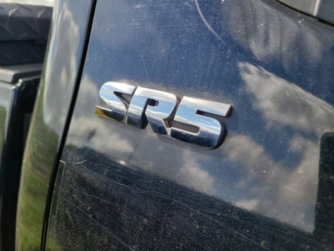 Used 2021 Toyota Tacoma SR5 image 10