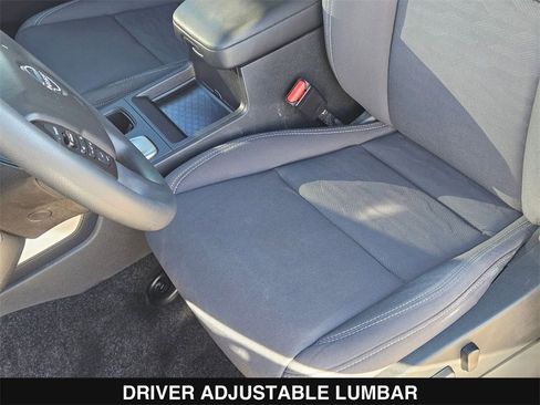 Used 2022 Nissan Frontier SV w/ Graphics Package image 16