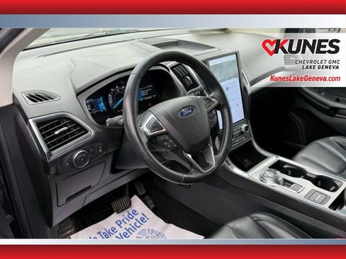 Used 2022 Ford Edge Titanium AWD/4WD image 28