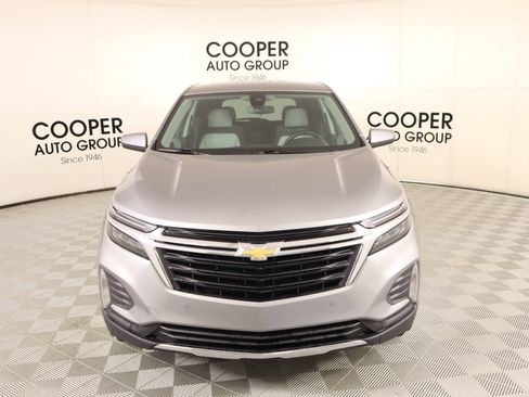 Used 2023 Chevrolet Equinox LT w/ Driver Convenience Package AWD/4WD image 9