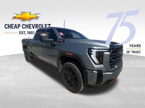 Used 2025 GMC Sierra 2500 AT4 AWD/4WD image 7