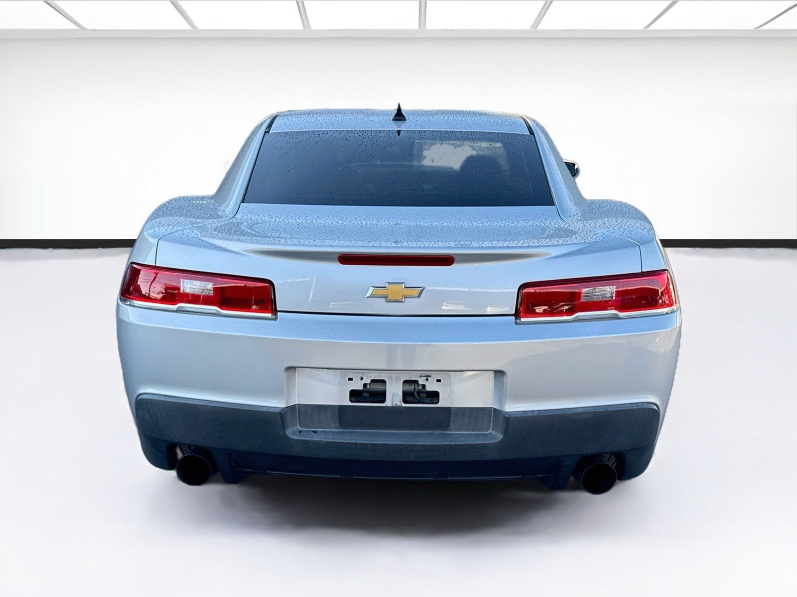 Used 2015 Chevrolet Camaro LS RWD image 5