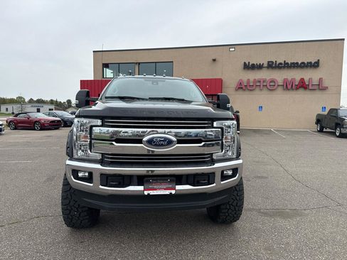 Used 2017 Ford F250 Lariat w/ Lariat Ultimate Package AWD/4WD image 8