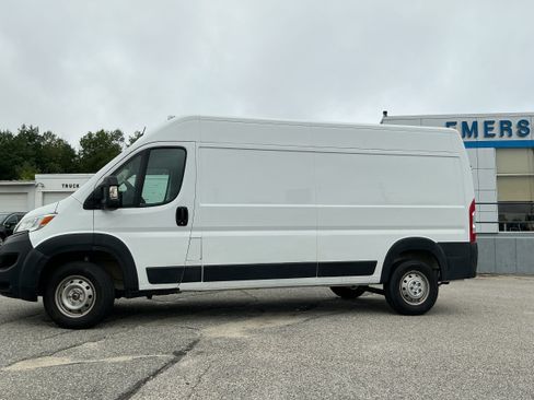 Used 2023 RAM ProMaster 2500 FWD image 4