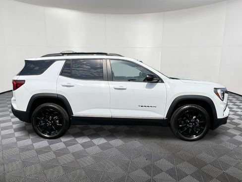 Used 2026 GMC Terrain Elevation w/ Elevation Premium Package AWD/4WD image 7