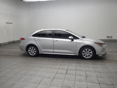Used 2022 Toyota Corolla LE FWD image 11