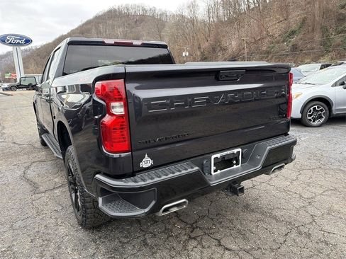 Used 2023 Chevrolet Silverado 1500 Custom Trail Boss w/ LPO, Dark Essentials Package image 6