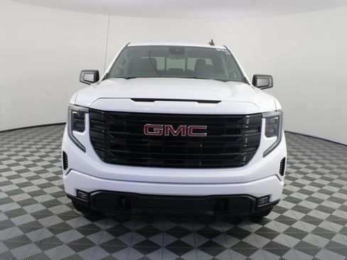New 2026 GMC Sierra 1500 Elevation image 26