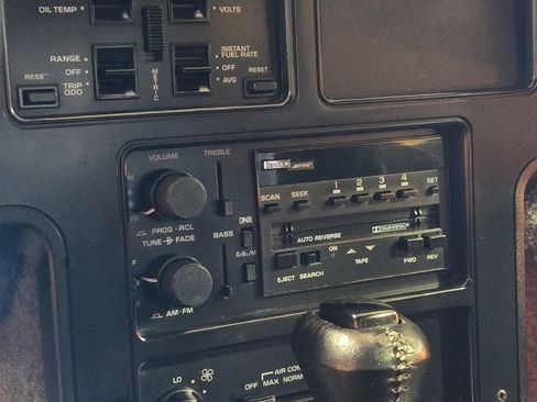 Used 1987 Chevrolet Corvette Base image 22