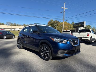 Used 2020 Nissan Kicks SV w/ Exterior Package