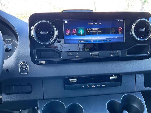 New 2025 Mercedes-Benz Sprinter 2500 image 6