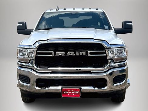 New 2024 RAM 3500 Tradesman w/ Chrome Appearance Group image 12