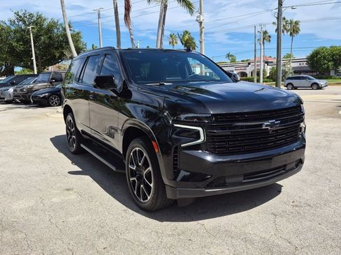 Used 2023 Chevrolet Tahoe RST w/ Luxury Package RWD image 3