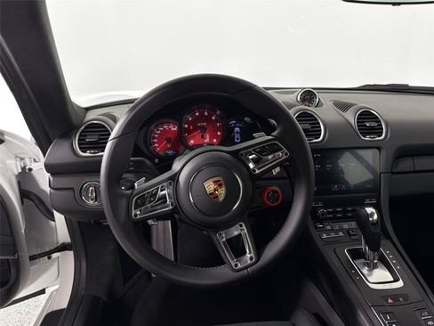 Certified 2025 Porsche 718 Cayman GTS RWD image 18