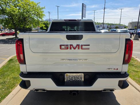 Used 2022 GMC Sierra 1500 AT4 w/ AT4 Preferred Package AWD/4WD image 6