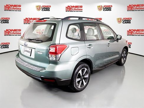 Used 2018 Subaru Forester 2.5i w/ Alloy Wheel Package image 14