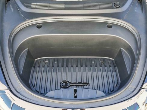 Used 2021 Tesla Model 3 Standard Range Plus image 25