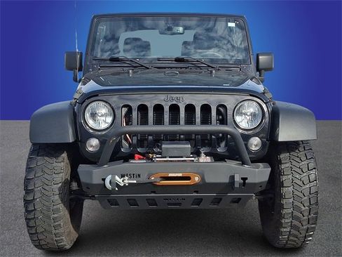 Used 2018 Jeep Wrangler Sport image 2