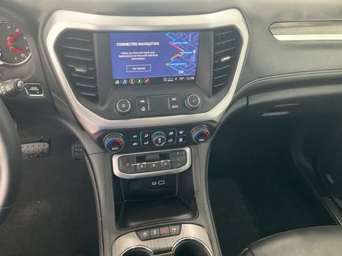 Used 2023 GMC Acadia SLT w/ Elevation Edition FWD image 13