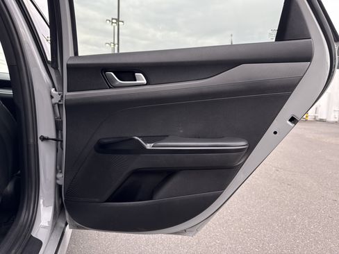 Used 2022 Kia K5 GT-Line image 37