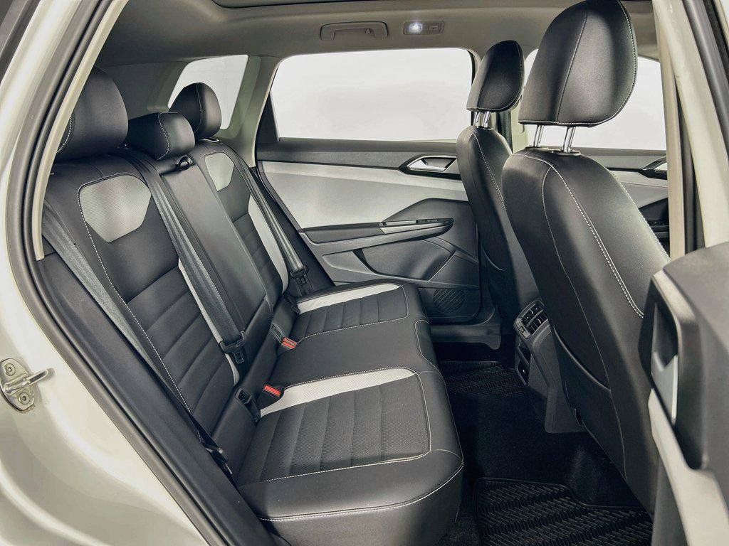 Certified 2023 Volkswagen Taos SEL AWD/4WD image 28