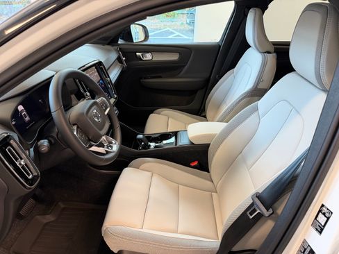 New 2026 Volvo EX40 Plus w/ Climate Package image 13