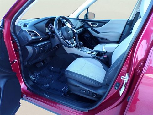 Used 2021 Subaru Forester Premium image 14