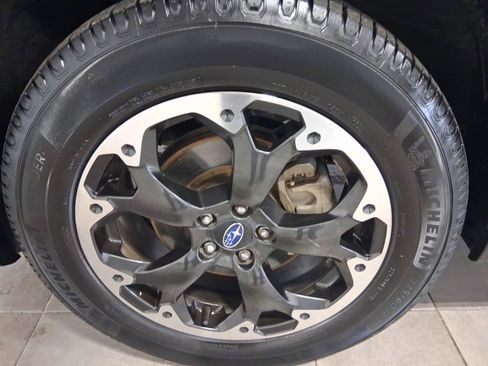 Used 2021 Subaru Crosstrek 2.0i Premium AWD/4WD image 10