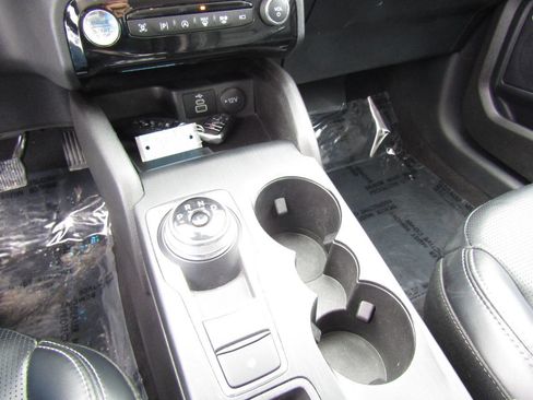 Used 2024 Ford Escape Platinum image 17