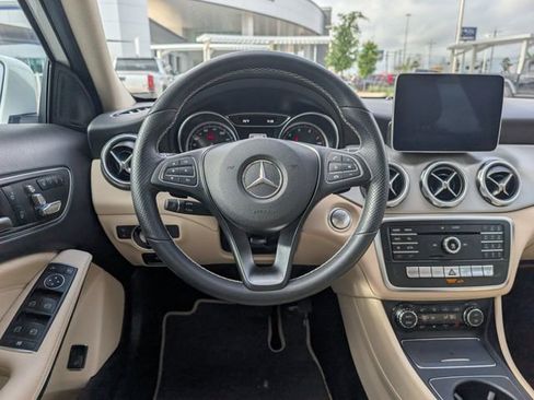 Used 2020 Mercedes-Benz GLA 250 image 23
