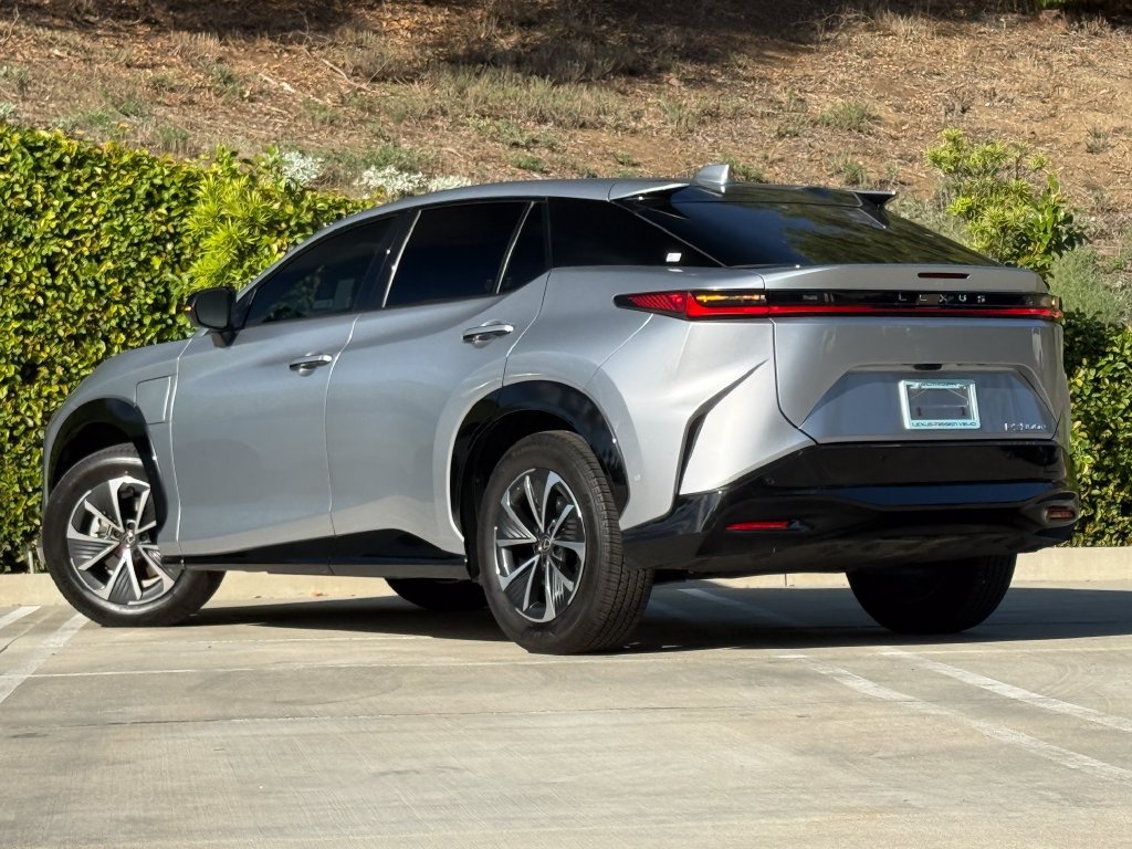Certified 2024 Lexus RZ 300e Premium w/ Technology Package FWD image 2